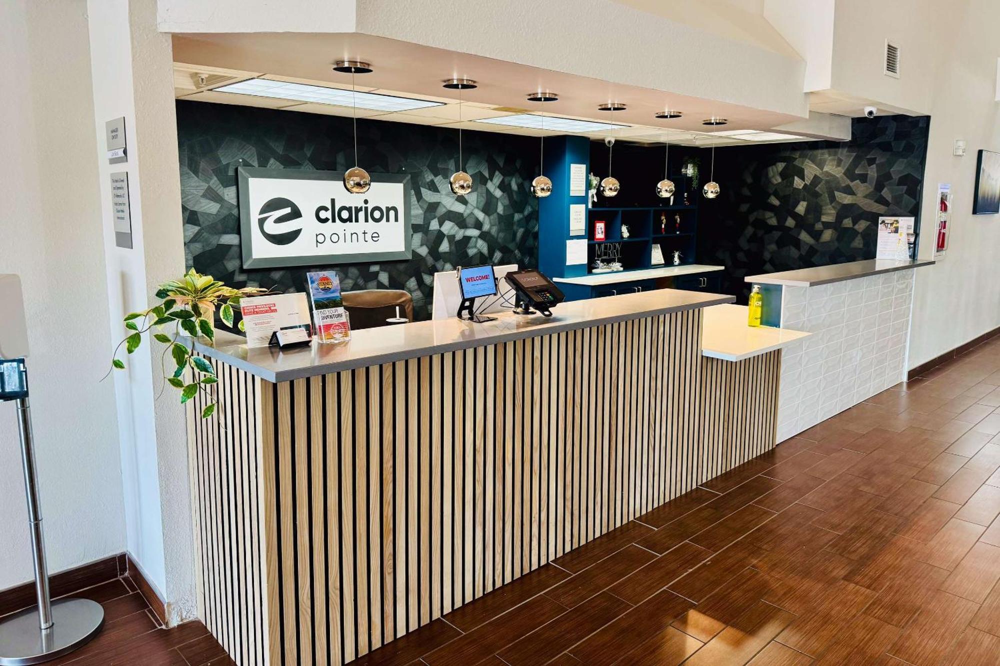 Hotel Clarion Pointe Albemarle Exterior foto